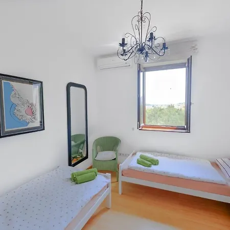 Family Friendly With A Swimming Pool - 20859 아파트 *