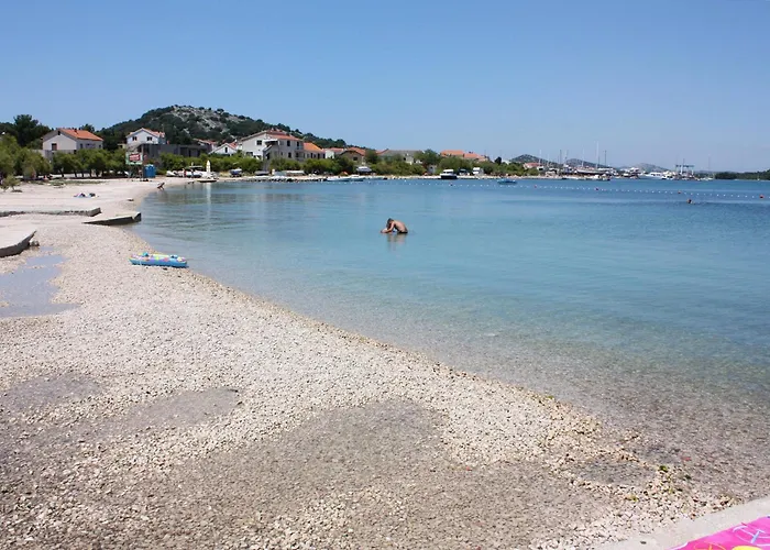 Family Friendly With A Swimming Pool - 20859 * מורטר