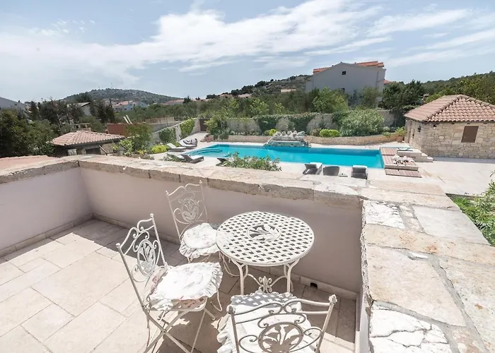 Family Friendly With A Swimming Pool - 20859 דירה מורטר